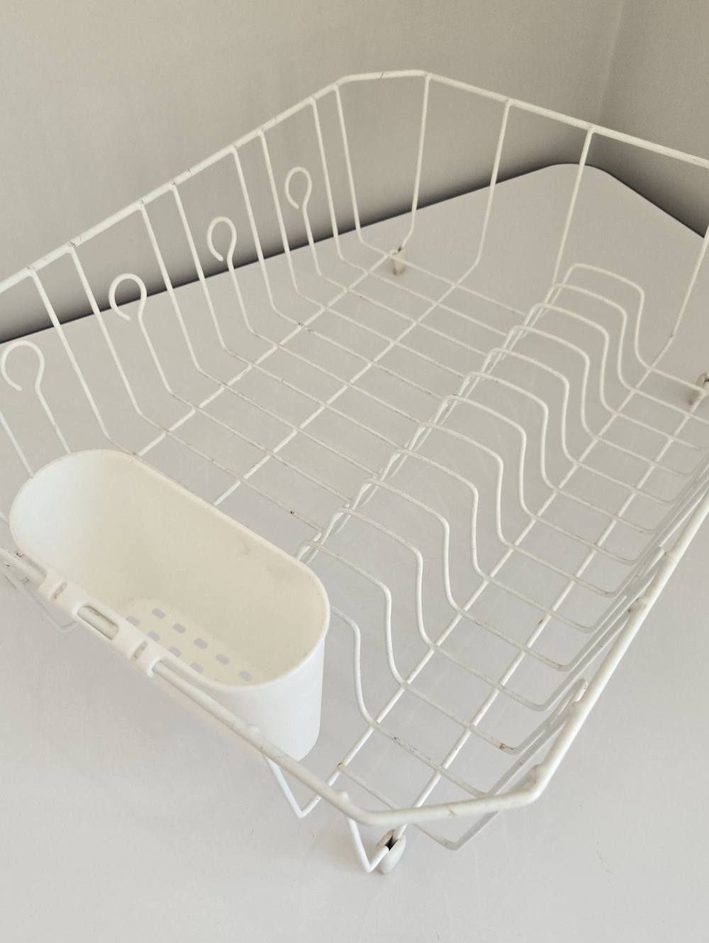 Vintage LARGE Rubbermaid Dish Drainer Beige Drying Rack Coated Wire 17.5”x 14”